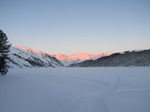 К заповедным уголкам на снегоходе: к озеру Тальмень и к подножью Белухи